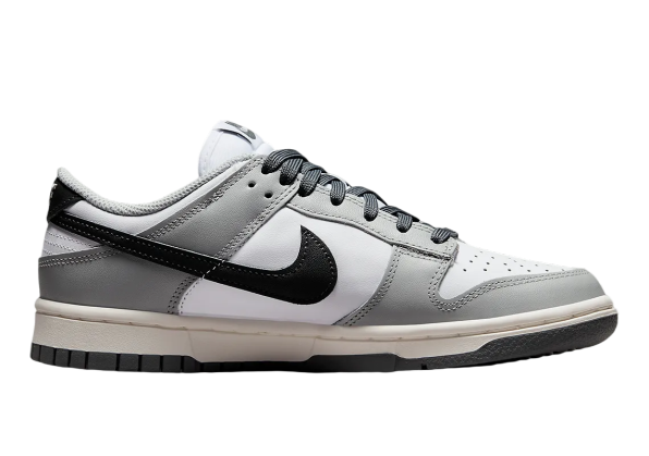 NIKE DUNK LOW LIGHT SMOKE GREY WOMENS