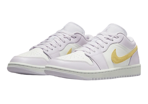 JORDAN 1 LOW BARELY GRAPE WOMENS